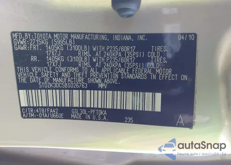 2011 Toyota Sienna Base V6 z USA, uszkodzony, nr VIN 5TDZK3DC5BS026763